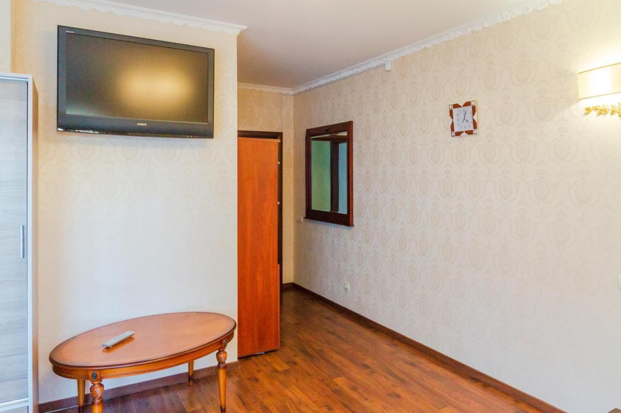Квартиры По Улице Феодосийская, 1-А Kiev Exterior foto